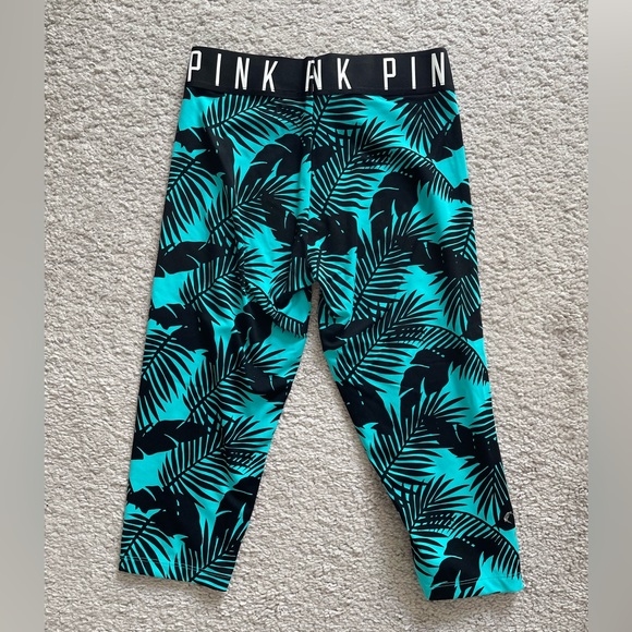 Victoria's Secret Pink Ultimate Extreme Crop athletic workout pants. Size Small - Picture 2 of 9